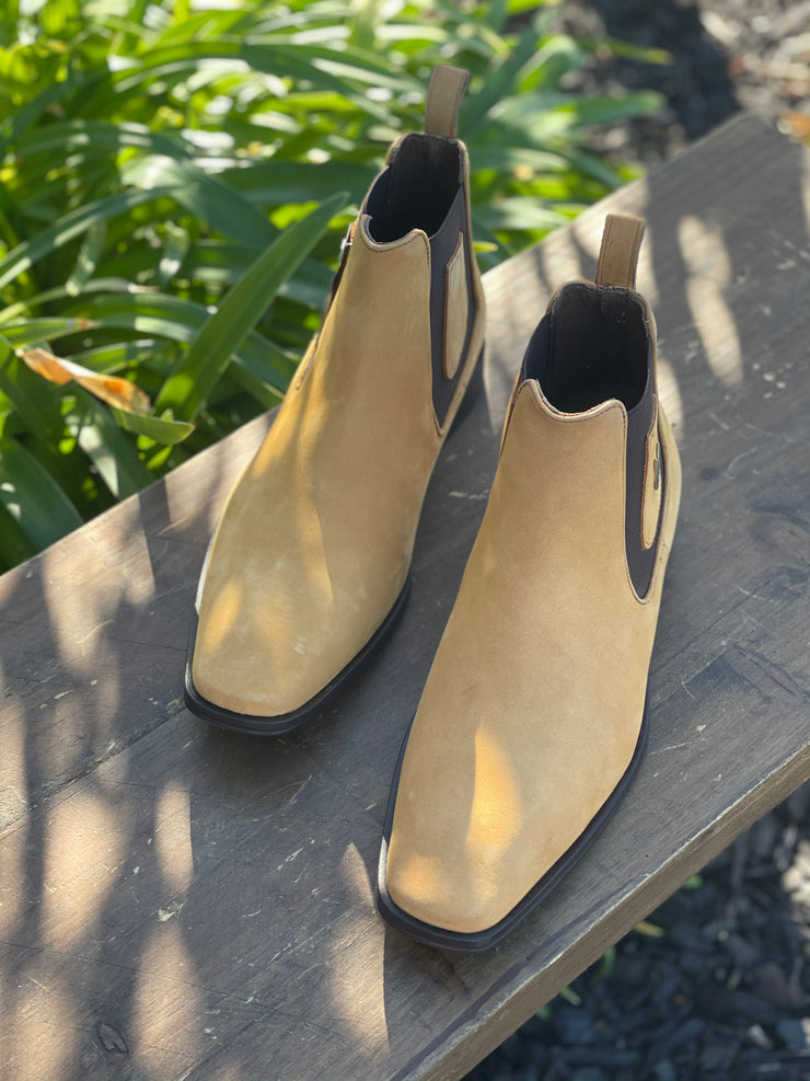 Vestigium Nobuk Honey Chelsea Boot