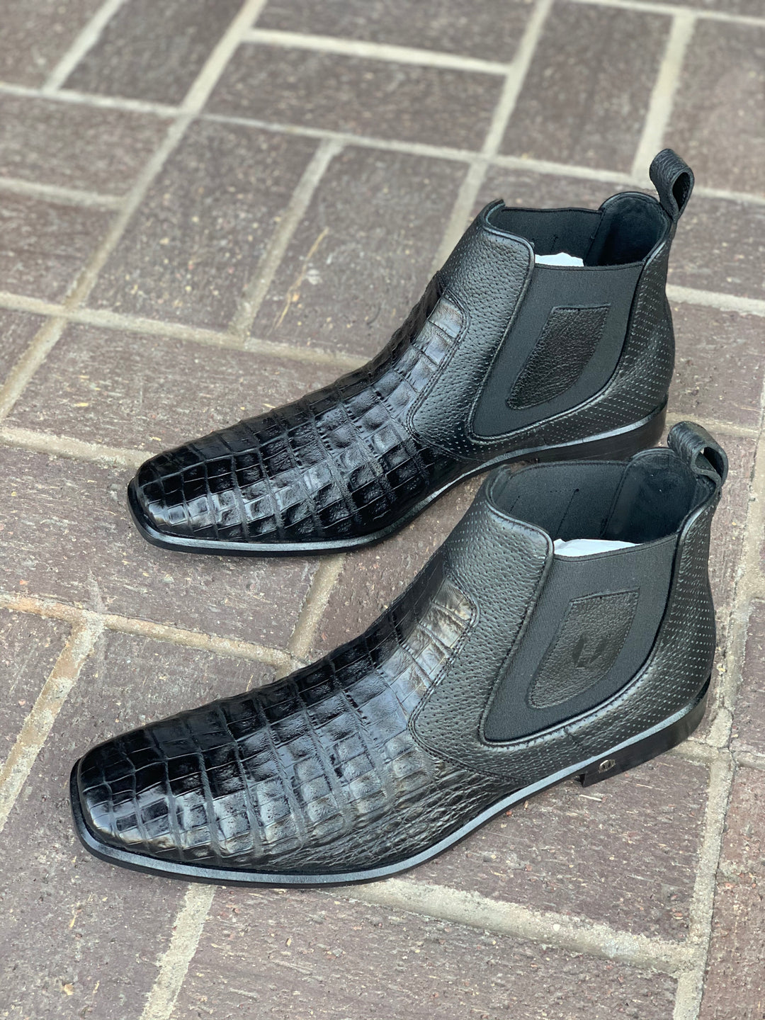 VERSACE カウボーイブーツ ショートブーツ ブラック 17999007MF カウボーイ ブーツ(レディース) - 海外通販のBUYMA