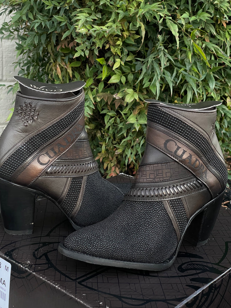 Cuadra Mantarraya Botin de Dama - Black