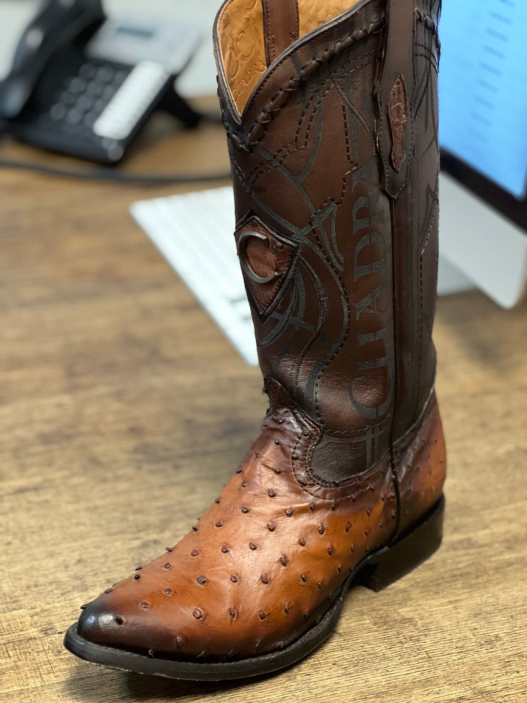 Cuadra Ostrich Maroni Castaño Semi-Oval Toe Cowboy Boots  display picture 1