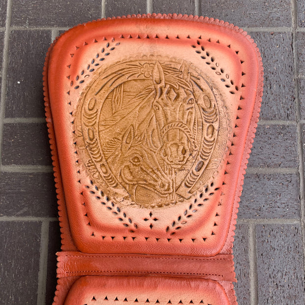 Leather Car Seat Cover / Respaldo de Cuero para Carro (Baby Horse with Mother)